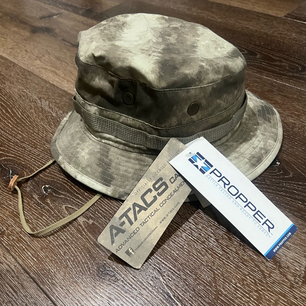 NWT propper Camo Bucket Hat with Chin Strap size 
7 3/4